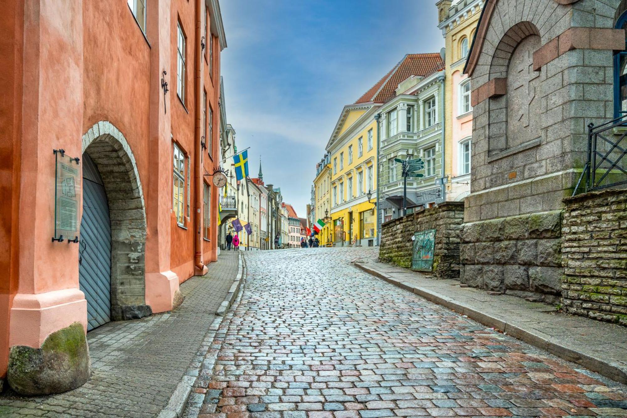 Modern Charm In Old Town *